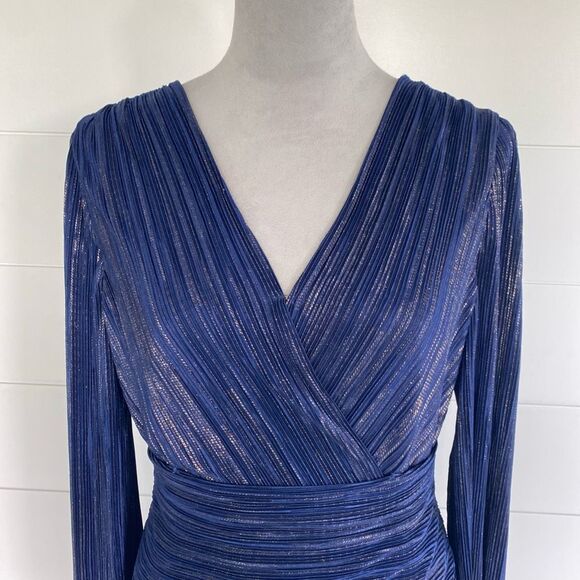 Lilly Pulitzer Jessamie Dress Low Tide Navy Foil Printed Crinkle Woven Size 10 - Picture 2 of 12